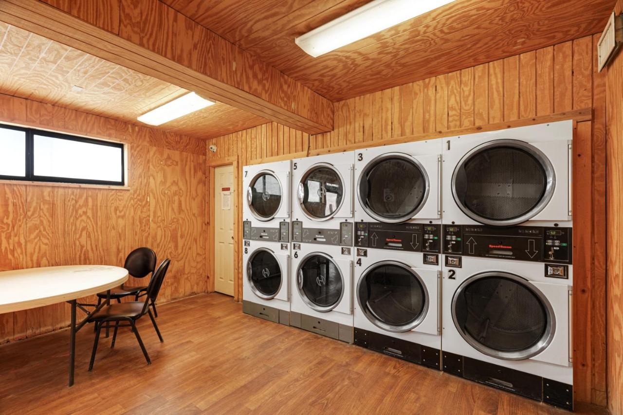 The Resource Inn -Big Lake Tx エクステリア 写真
