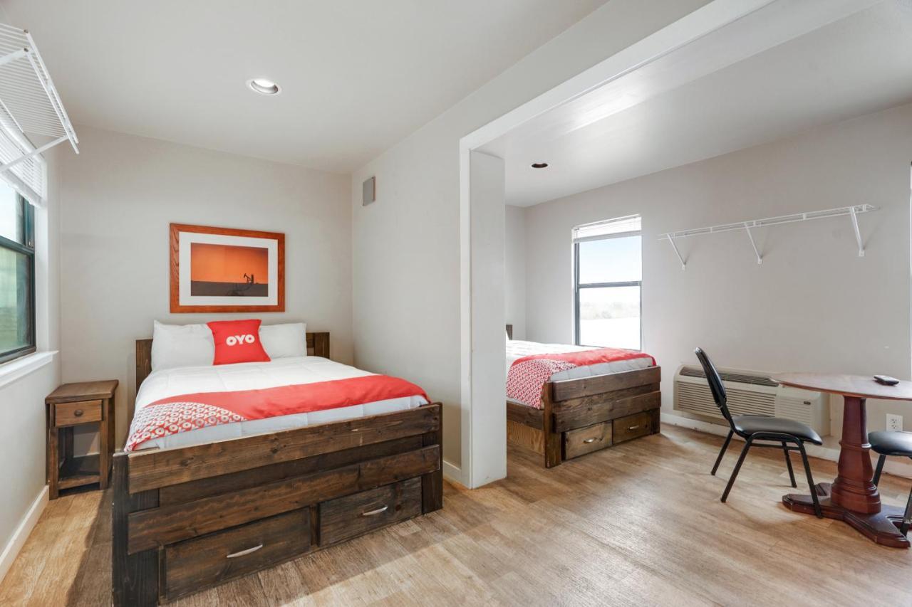 The Resource Inn -Big Lake Tx エクステリア 写真